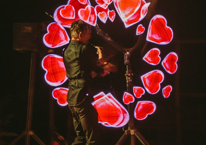LED Show Herzen